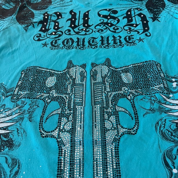 Size medium rush shirt . - Picture 7 of 9